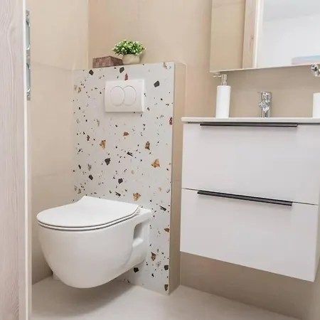 Dola With Private Pool *