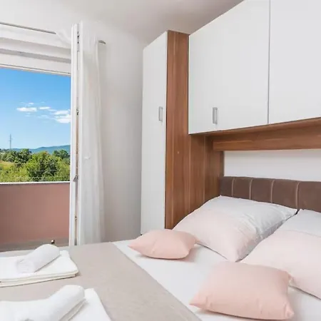 Dola With Private Pool Villa