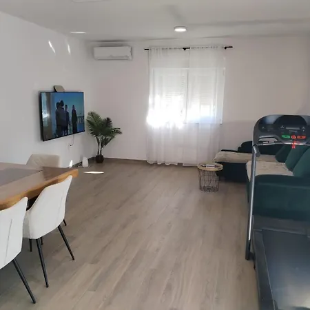 Dola With Private Pool Villa Ercegovci