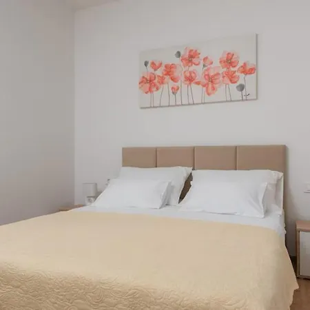 Dola With Private Pool