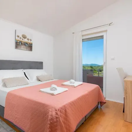 Vila Dola With Private Pool