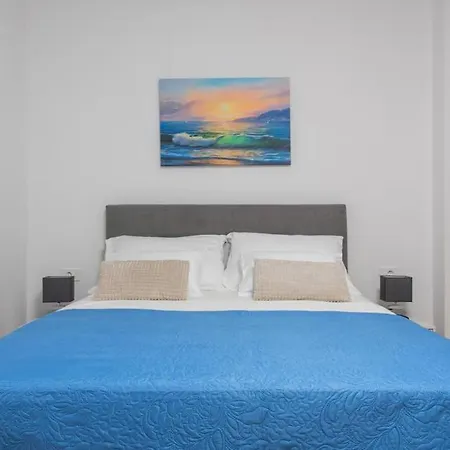 Dola With Private Pool Vila