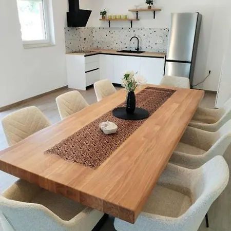 Dola With Private Pool *